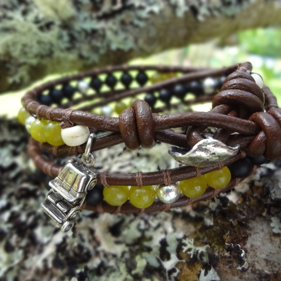 Double Wrap Leather Bracelet w/ Silver Jeep Charm - UNISEX - Picture 1 of 5